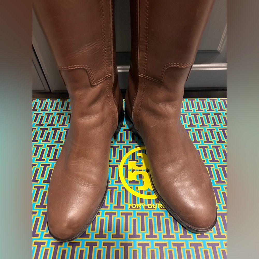 Tory Burch Wyatt Boot Calf Leather/Stretch - Picture 7 of 16
